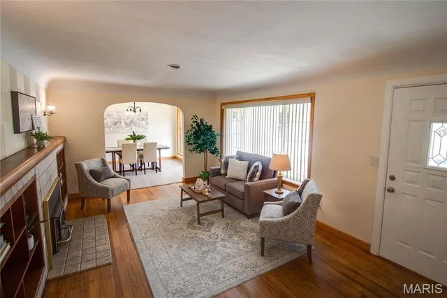 $259,000 | 211 South 9th Street, East Alton, IL 62024