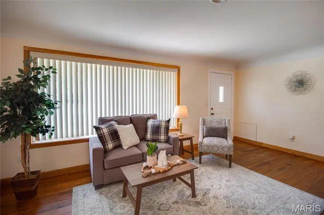 $259,000 | 211 South 9th Street, East Alton, IL 62024