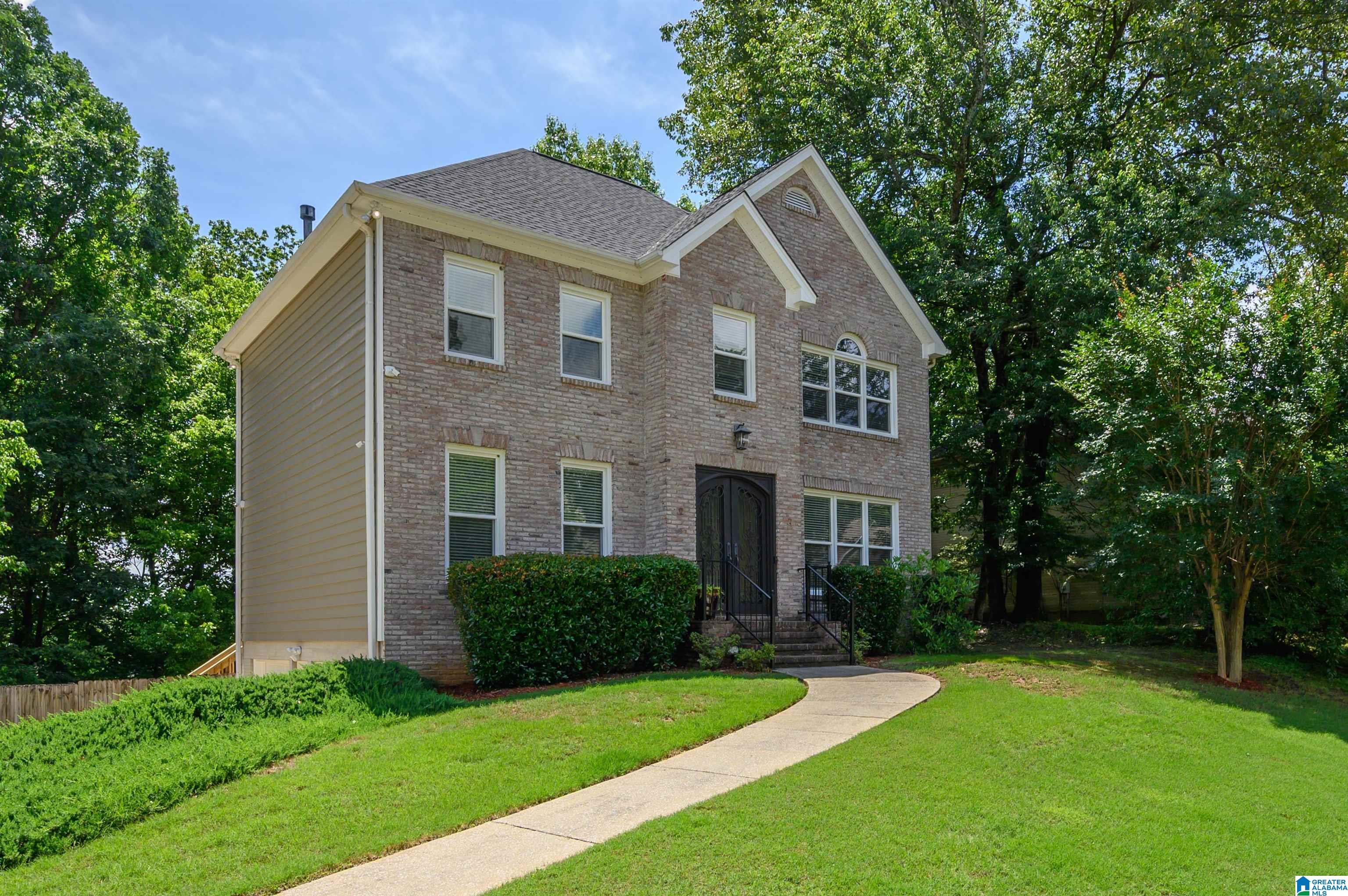 822 Boulder Ridge Circle Hoover, AL 35244 - Photo 2 of 44