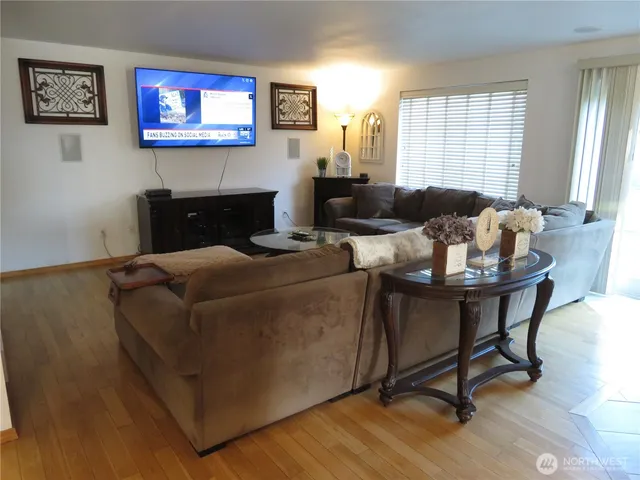 $674,900 | 6 Clear View Drive, Montesano, WA 98563