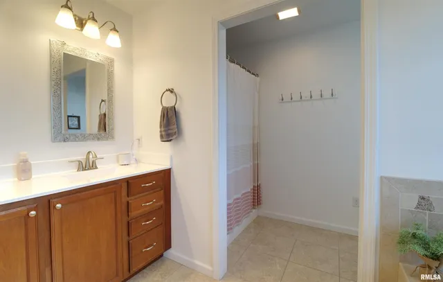 $417,000 | 1917 11th Street, Camanche, IA 52730