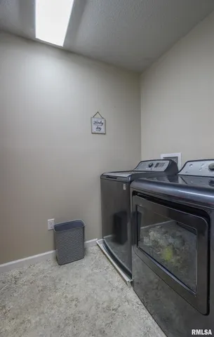 $417,000 | 1917 11th Street, Camanche, IA 52730