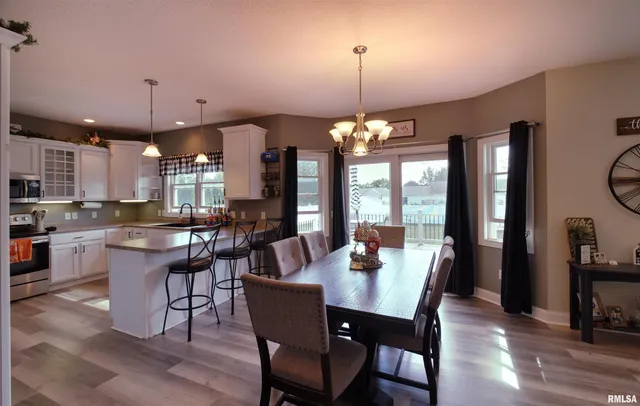 $417,000 | 1917 11th Street, Camanche, IA 52730