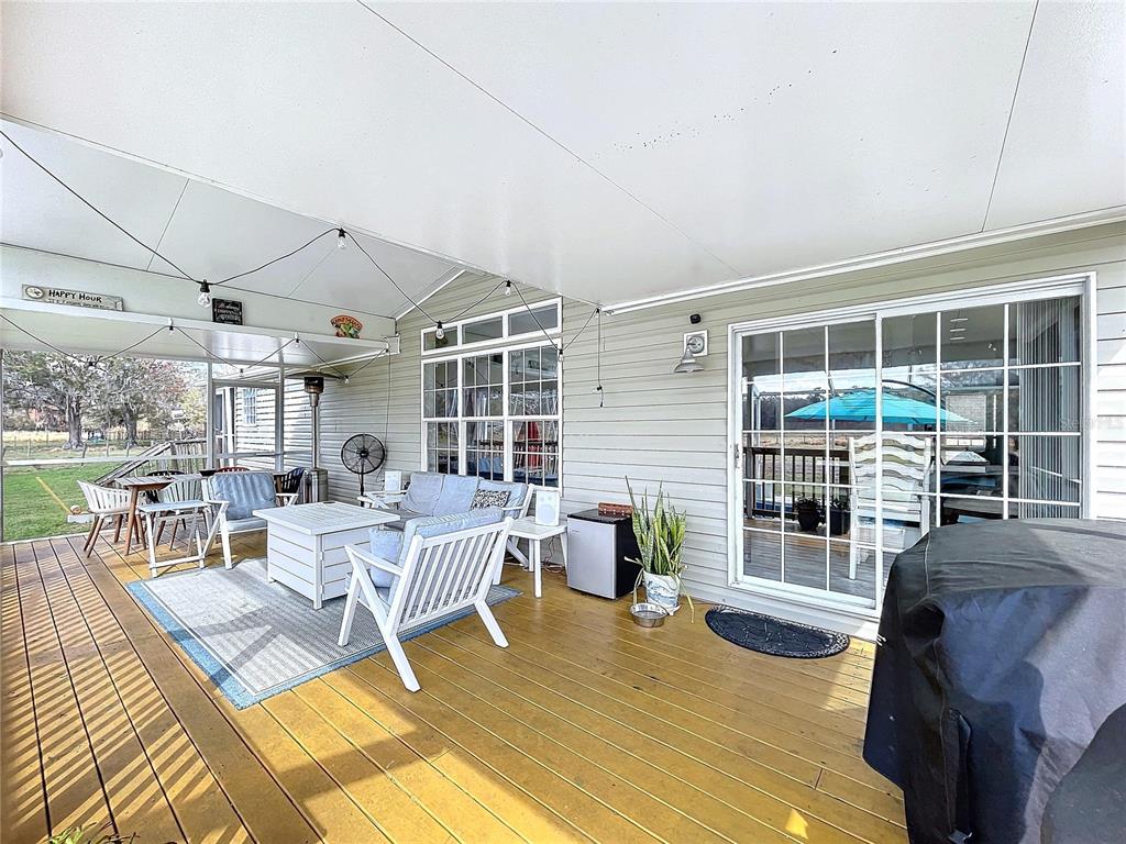 14890 County Road 757 Webster, FL 33597 - Photo 37 of 100 a view of a dining room with furniture window and outside view