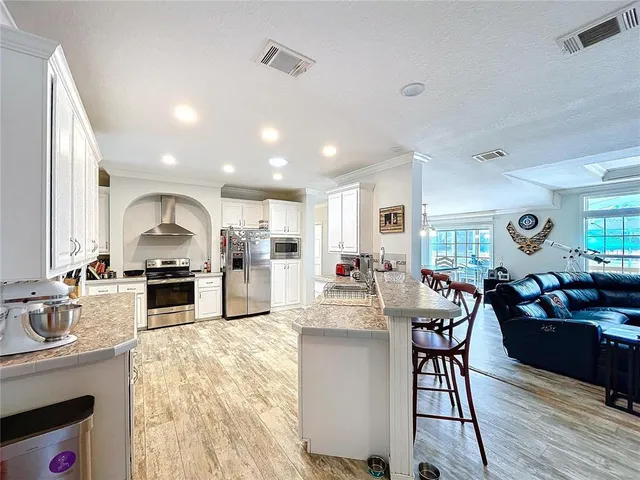 $899,900 | 14890 County Road 757, Webster, FL 33597