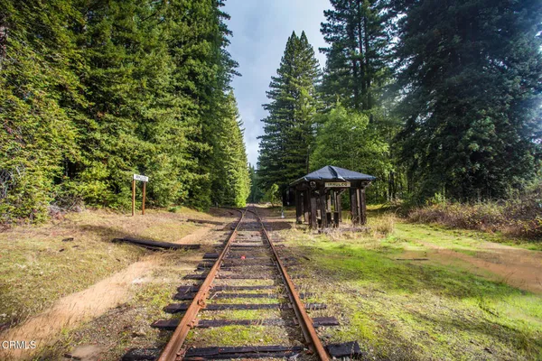 $2,300,000 | 11091 Irmulco Road, Willits, CA 95490