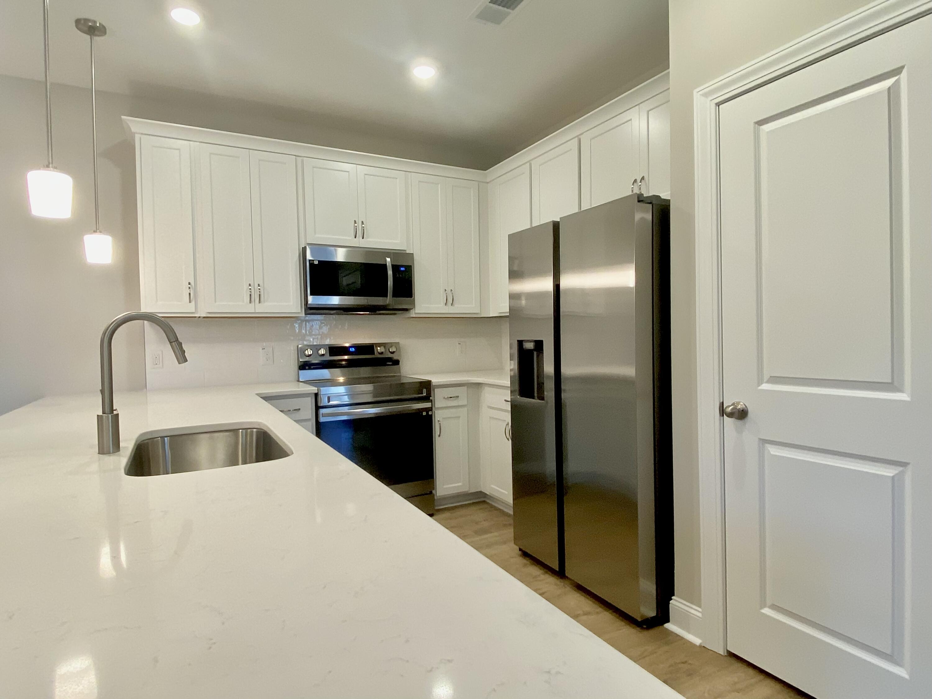 1102 Graham Street St. Stephen, SC 29479 - Photo 18 of 41 Gorgeous Quartz Countertops!