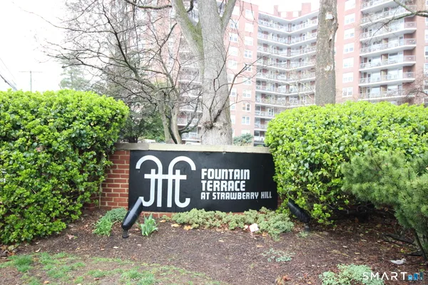 $259,900 | 71 Strawberry Hill Avenue, Unit 221, Stamford, CT 06902