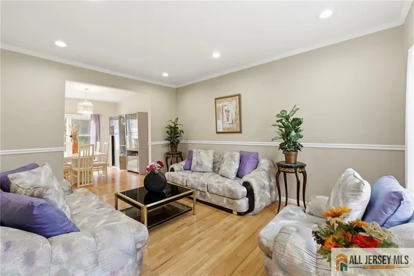 $900,000 | 66 Gates Road, Somerset, NJ 08873