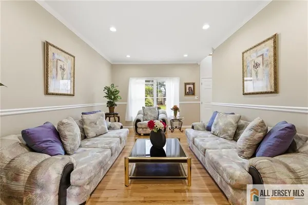$900,000 | 66 Gates Road, Somerset, NJ 08873