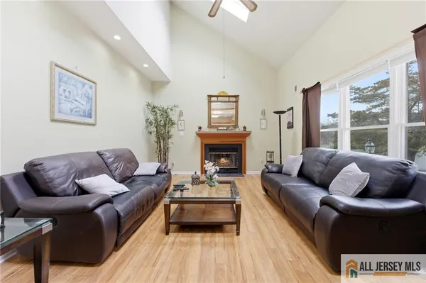 $900,000 | 66 Gates Road, Somerset, NJ 08873