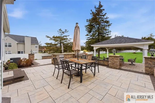 $900,000 | 66 Gates Road, Somerset, NJ 08873
