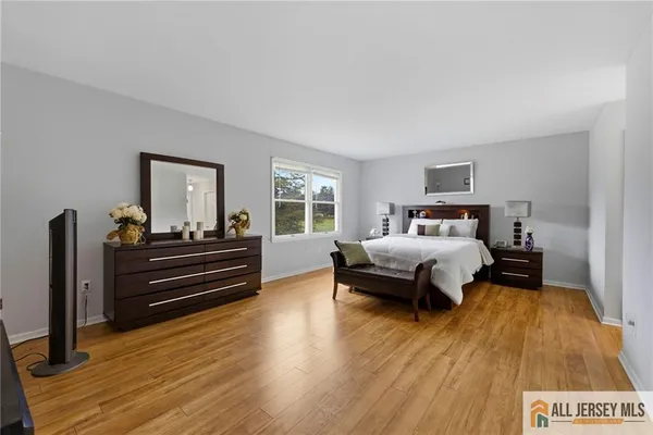 $900,000 | 66 Gates Road, Somerset, NJ 08873