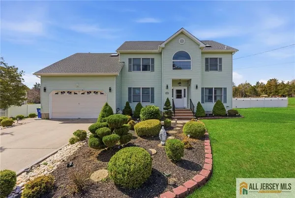 $900,000 | 66 Gates Road, Somerset, NJ 08873