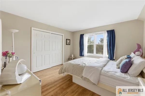 $900,000 | 66 Gates Road, Somerset, NJ 08873