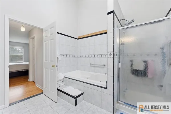 $900,000 | 66 Gates Road, Somerset, NJ 08873