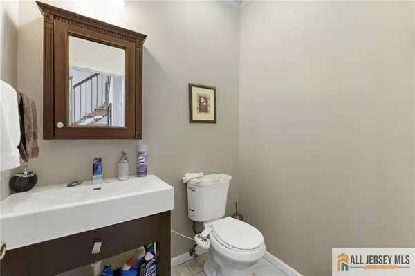 $900,000 | 66 Gates Road, Somerset, NJ 08873