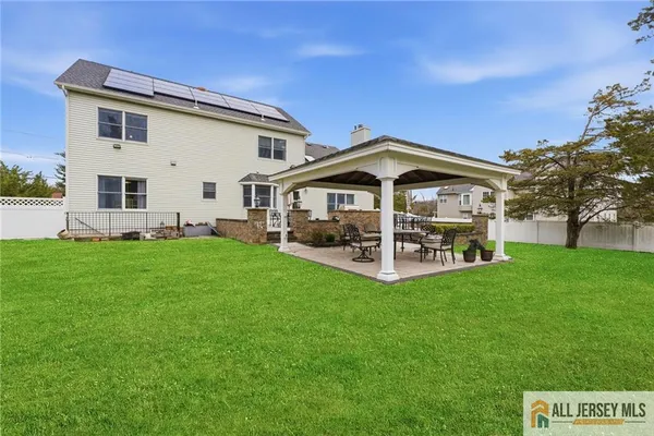 $900,000 | 66 Gates Road, Somerset, NJ 08873