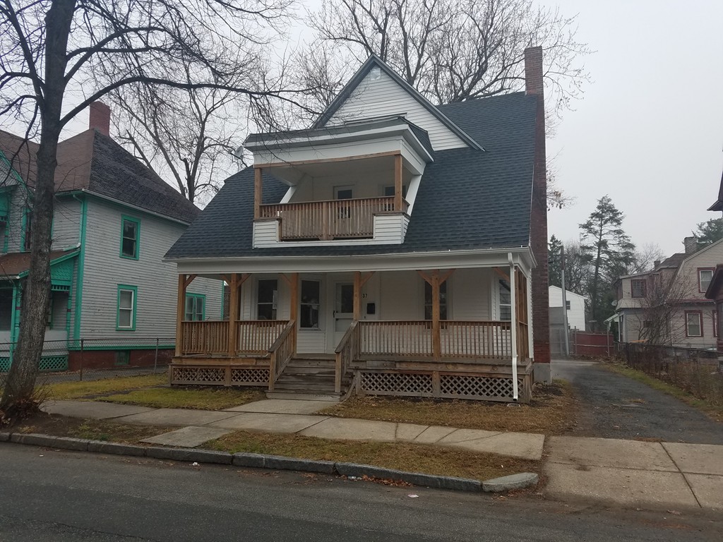 37 Dorchester Street Springfield, MA 01109 - Photo 1 of 17 Gallery Image 1