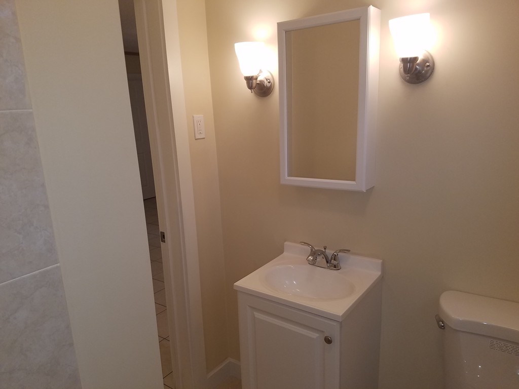 37 Dorchester Street Springfield, MA 01109 - Photo 9 of 17 Gallery Image 9
