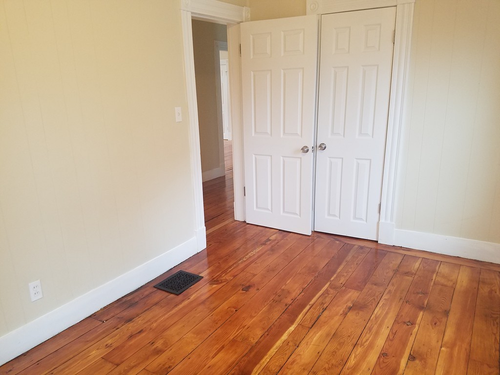 37 Dorchester Street Springfield, MA 01109 - Photo 10 of 17 Gallery Image 10