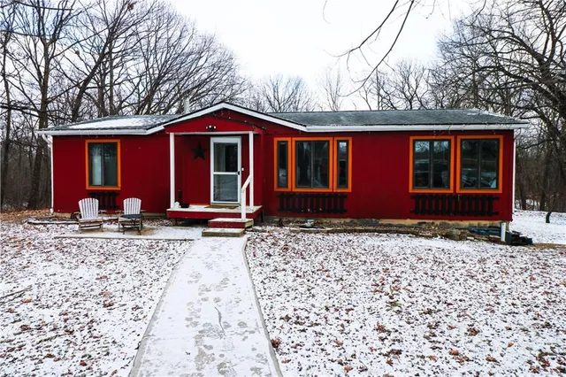 $345,000 | 1485 Northeast A Highway, Lathrop, MO 64465