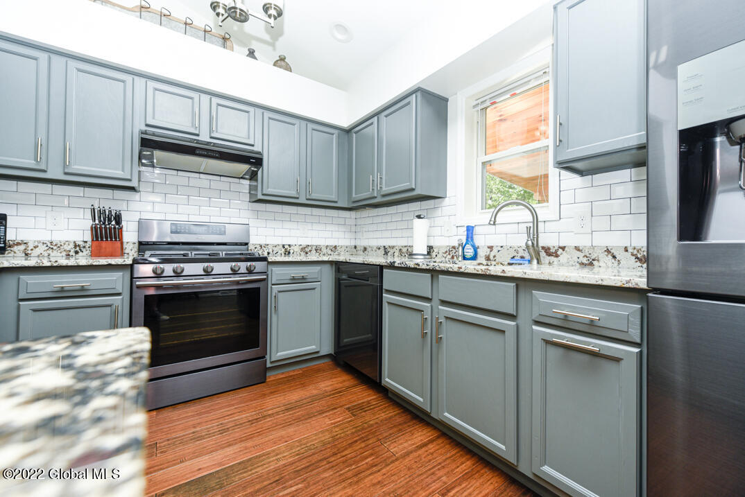 1472 Castleridge Road Castleton-on-Hudson, NY 12033 - Photo 9 of 29 _REN3134