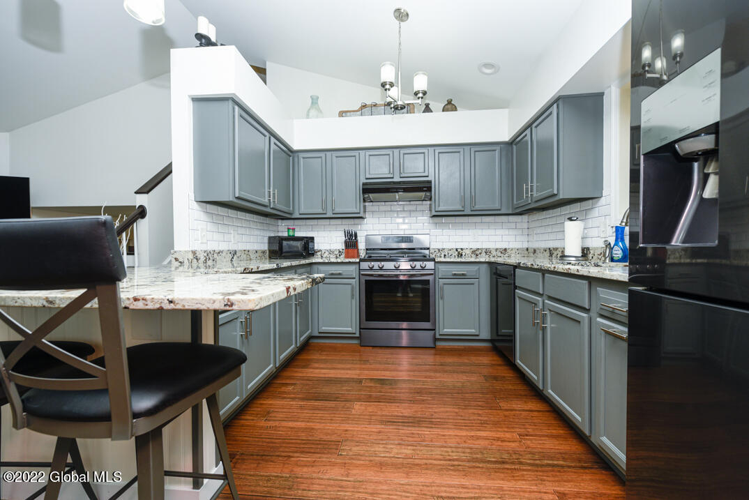 1472 Castleridge Road Castleton-on-Hudson, NY 12033 - Photo 10 of 29 _REN3129