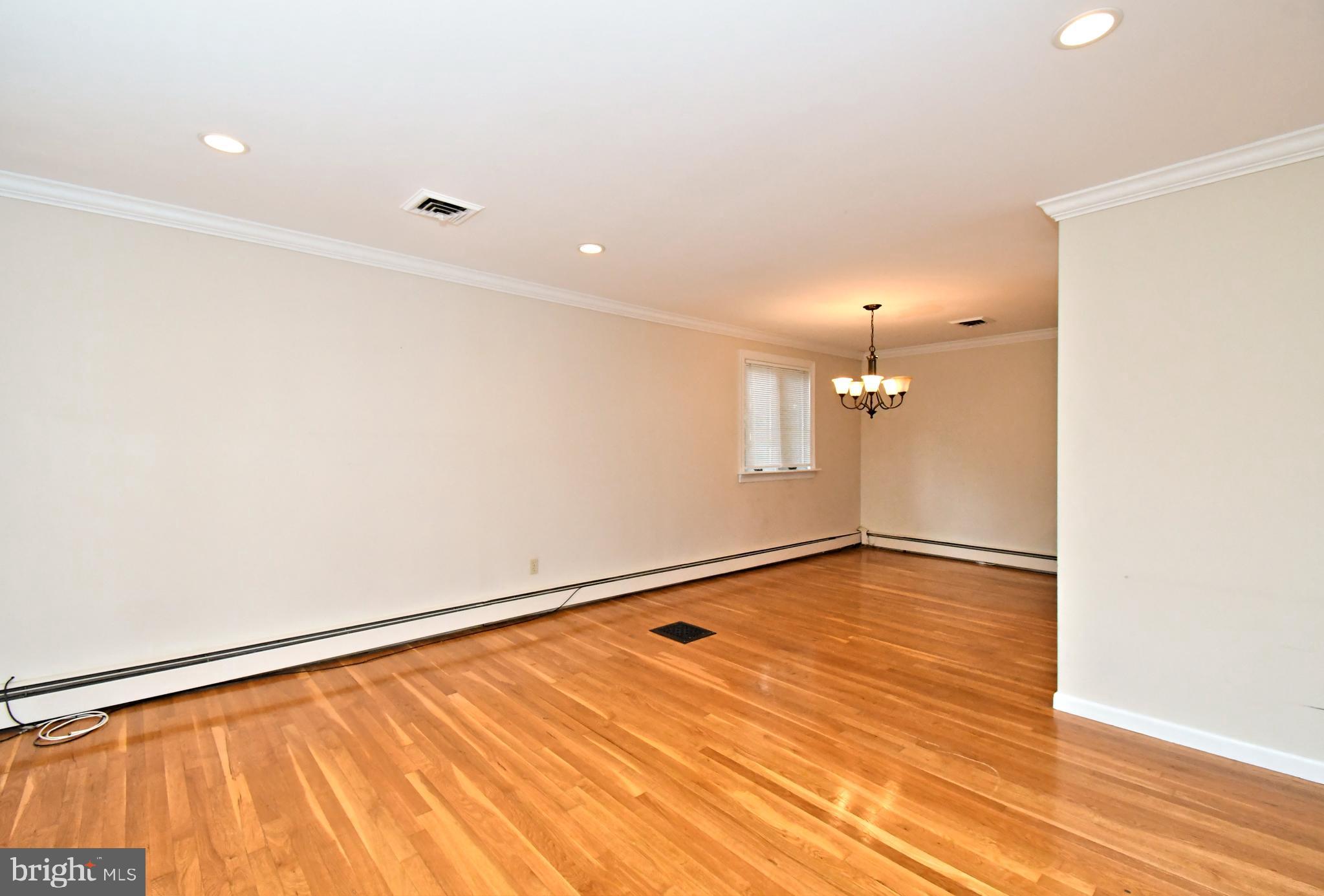 2390 Lenhart Road Colmar, PA 18915 - Photo 7 of 40