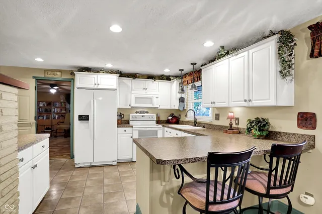 $389,900 | 11833 Hoster Road, Carmel, IN 46033