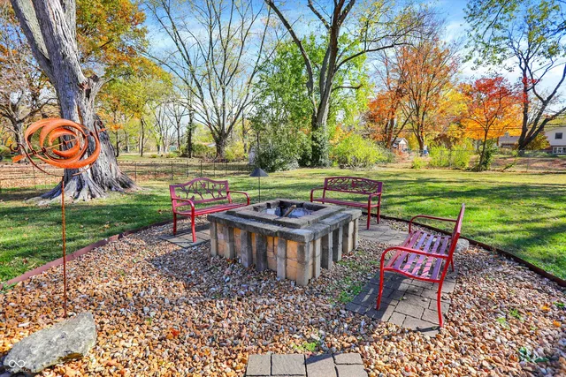 $389,900 | 11833 Hoster Road, Carmel, IN 46033