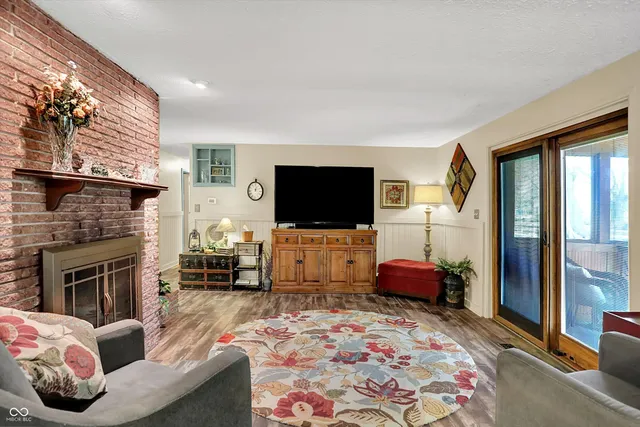 $389,900 | 11833 Hoster Road, Carmel, IN 46033