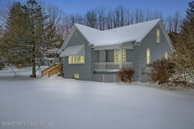 $219,900 | 1279 Roosevelt Highway, Waymart, PA 18472