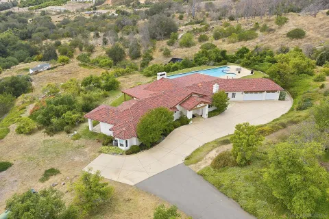 $1,755,000 | 10790 Castle Heights Drive, Valley Center, CA 92082