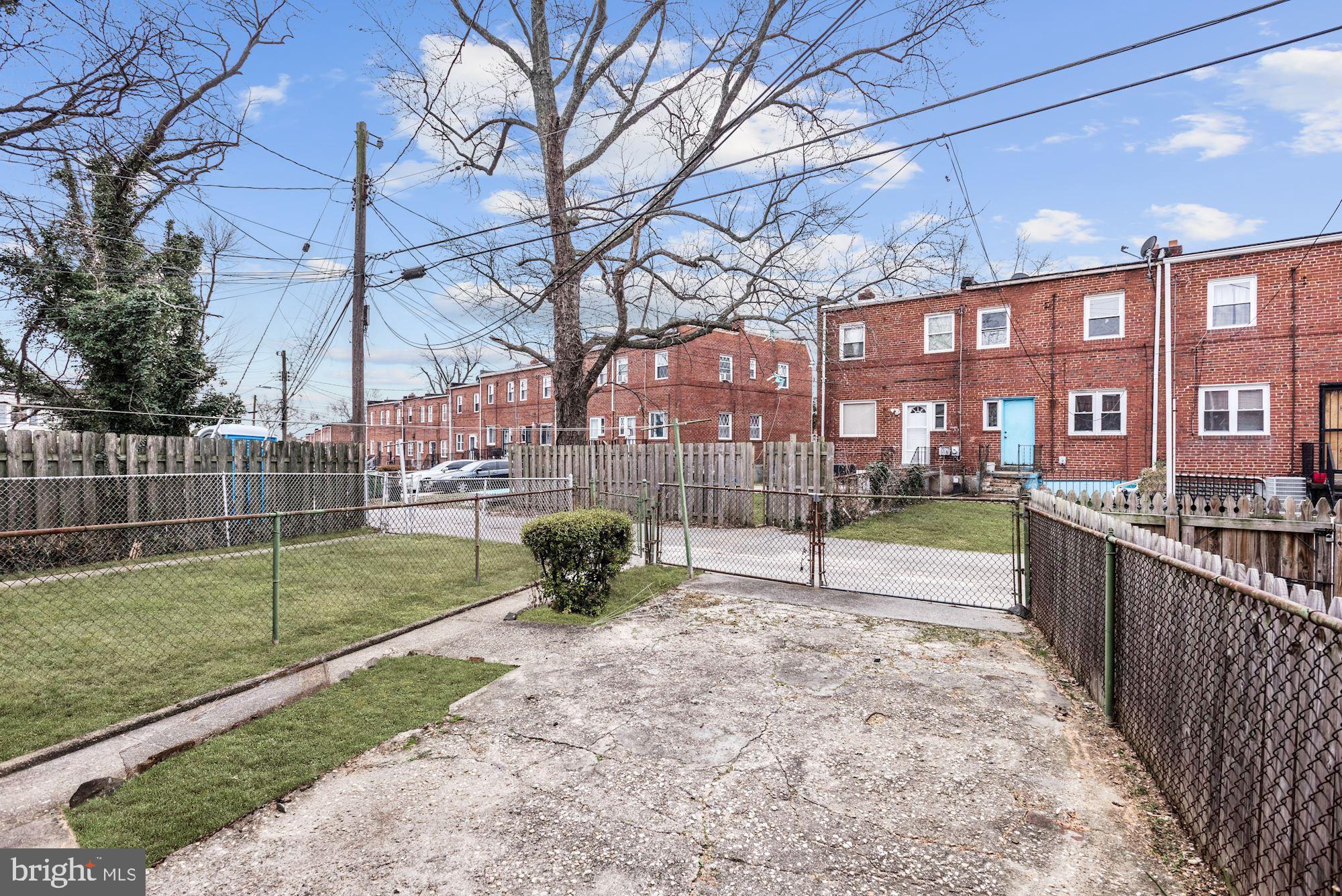 4117 Mountwood Road Baltimore, MD 21229 - Photo 19 of 24 Parking Pad