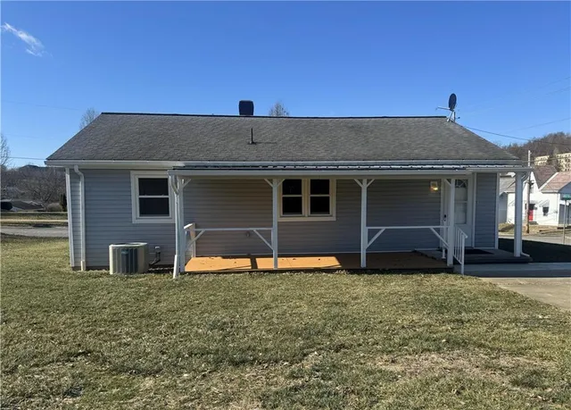 $219,000 | 494 North Maiden Street, Waynesburg, PA 15370