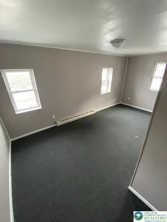 $1,200 | 53 West High Street, Nesquehoning, PA 18240