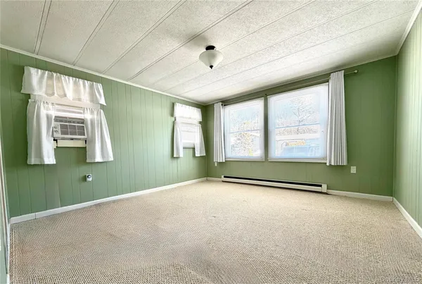 $167,000 | 16 Village Circle East, Manorville, NY 11949