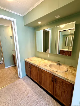 $167,000 | 16 Village Circle East, Manorville, NY 11949