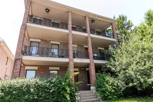 $1,039,000 | 512 Troost Avenue, Kansas City, MO 64106