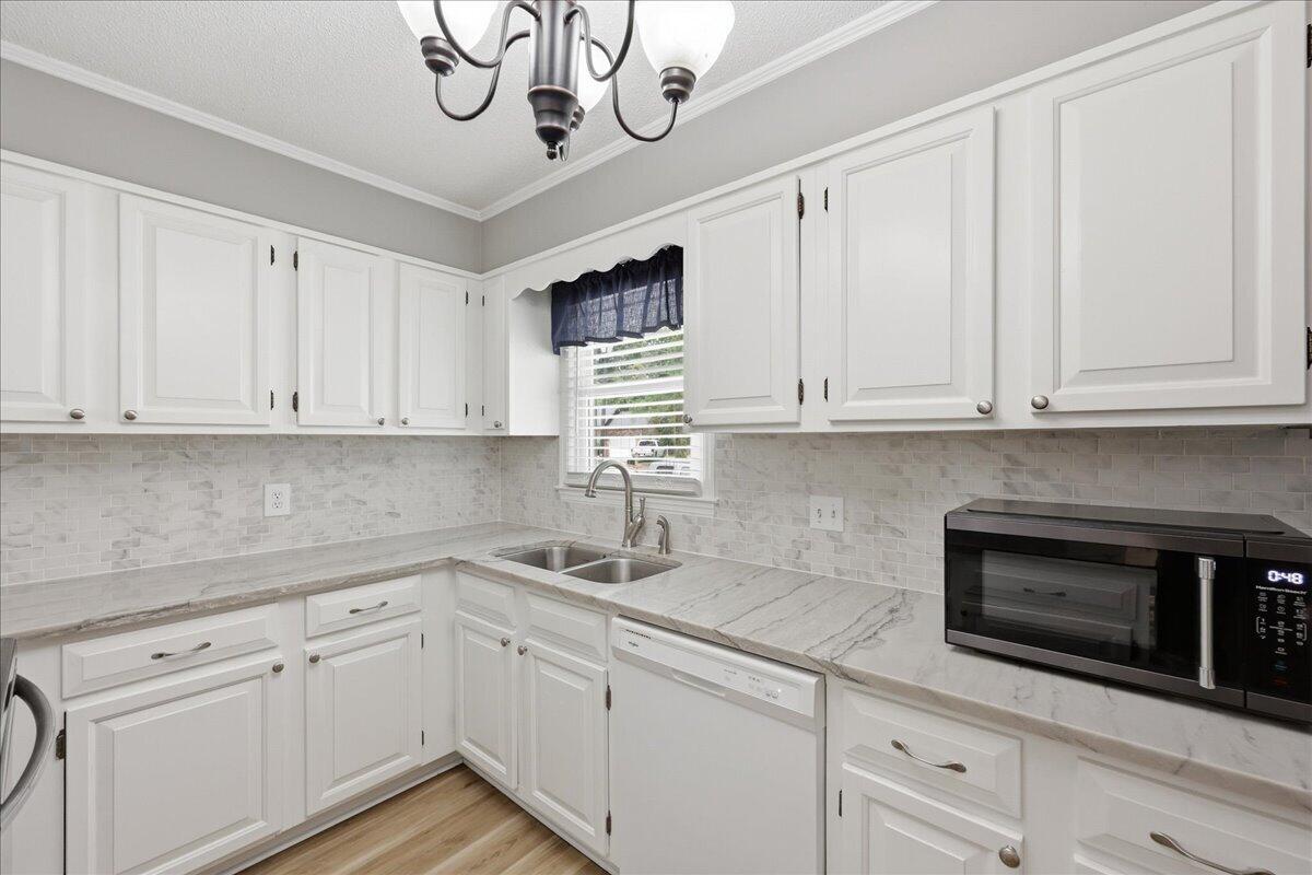 210 Trinity Place Ladson, SC 29456 - Photo 14 of 31 23-IMG_023