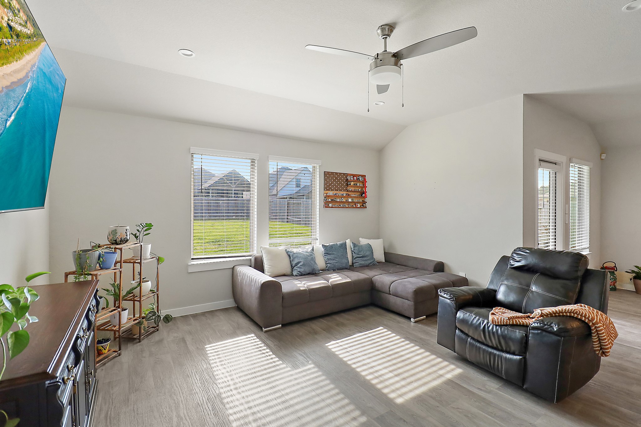 127 Walnut Hl Court Anahuac, TX 77514 - Photo 19 of 28