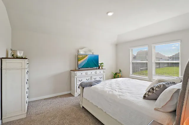 $2,300 | 127 Walnut Hl Court, Anahuac, TX 77514