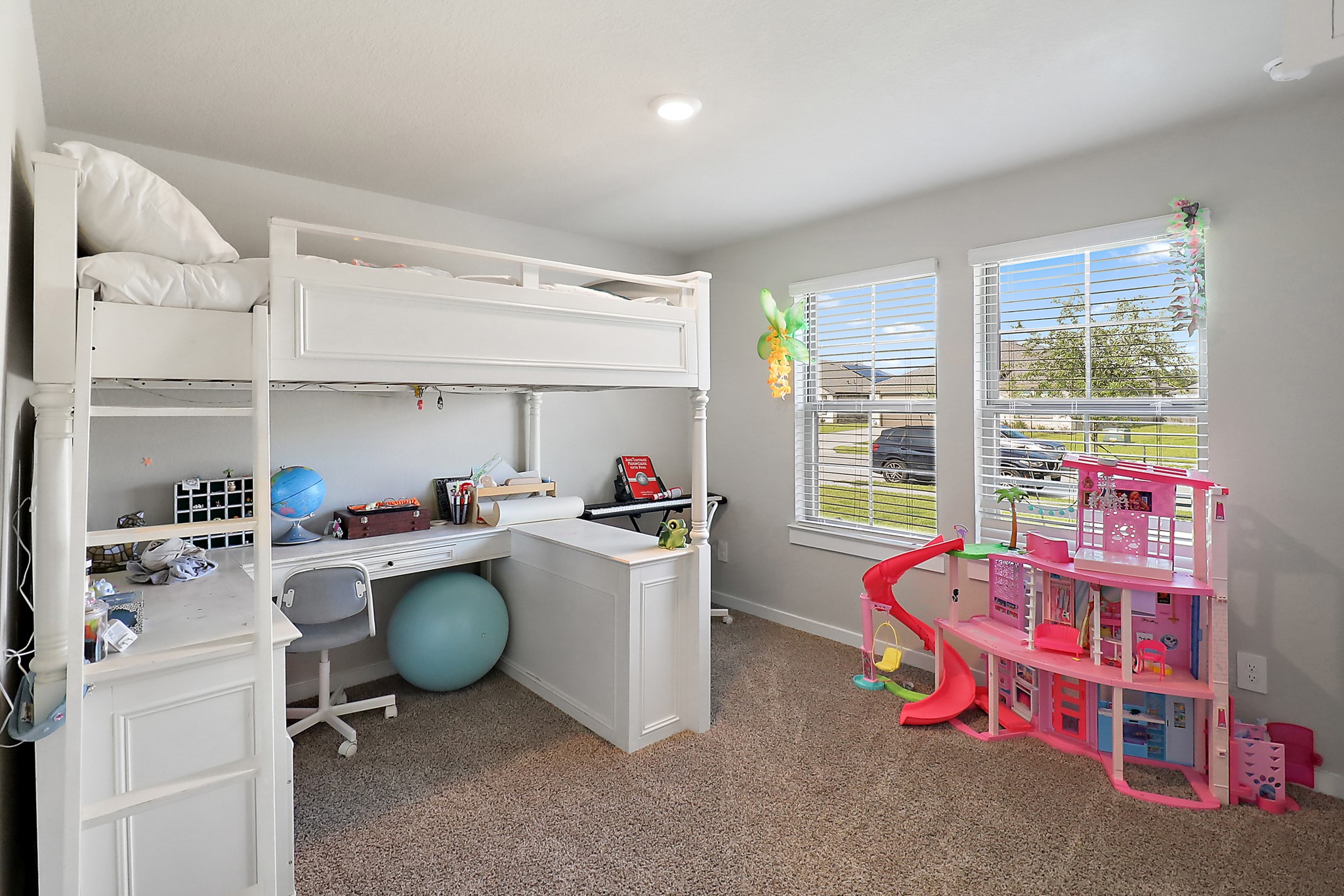 127 Walnut Hl Court Anahuac, TX 77514 - Photo 6 of 28