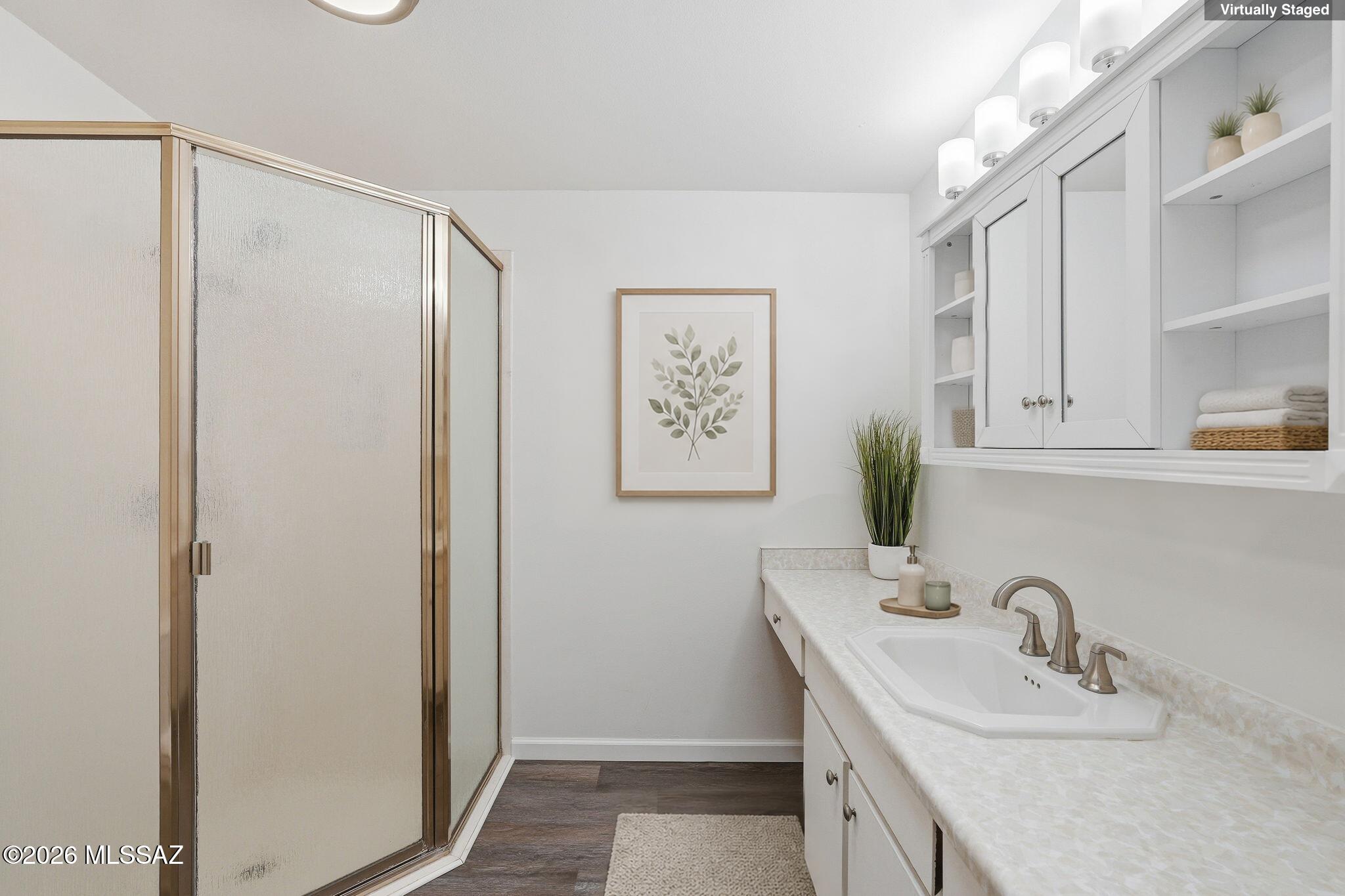 8812 East Mcclellan Street Tucson, AZ 85710 - Photo 22 of 42 Primary Bathroom