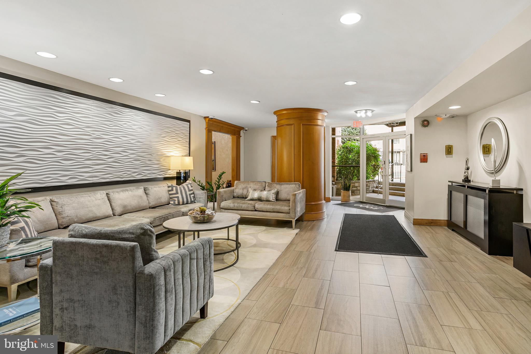 3900 Tunlaw Road Northwest, Unit 218 Washington, DC 20007 - Photo 8 of 14 Building Lobby