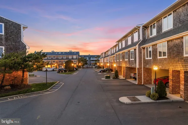 $795,000 | 1304 Harbour Cove, Somers Point, NJ 08244