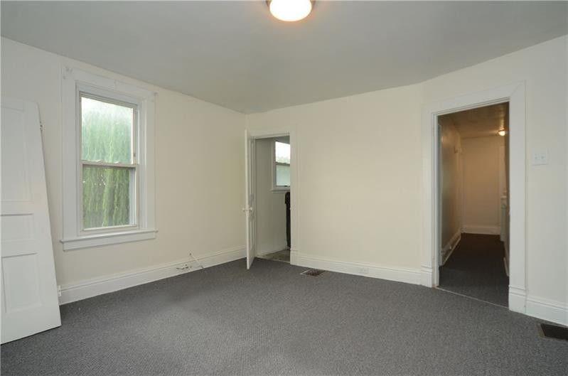 427 Jackson Street, Unit 2 Rochester, PA 15074 - Photo 11 of 15