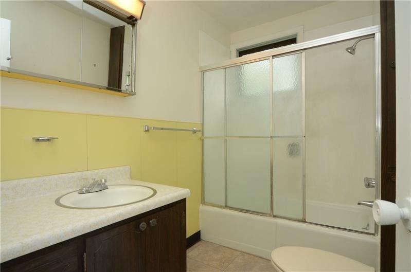 427 Jackson Street, Unit 2 Rochester, PA 15074 - Photo 10 of 15