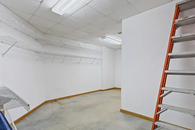 $625,000 | 6118 Highway 48, Lawrenceburg, IN 47025